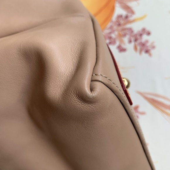 Dooney & Bourke taupe vacheta leather shoulder bag 15X15X6 inches - Picture 6 of 14